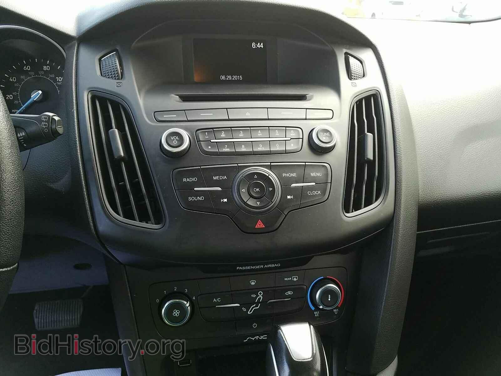 2015 Ford Focus - VIN: 1FADP3K24FL356820 - Фото 4