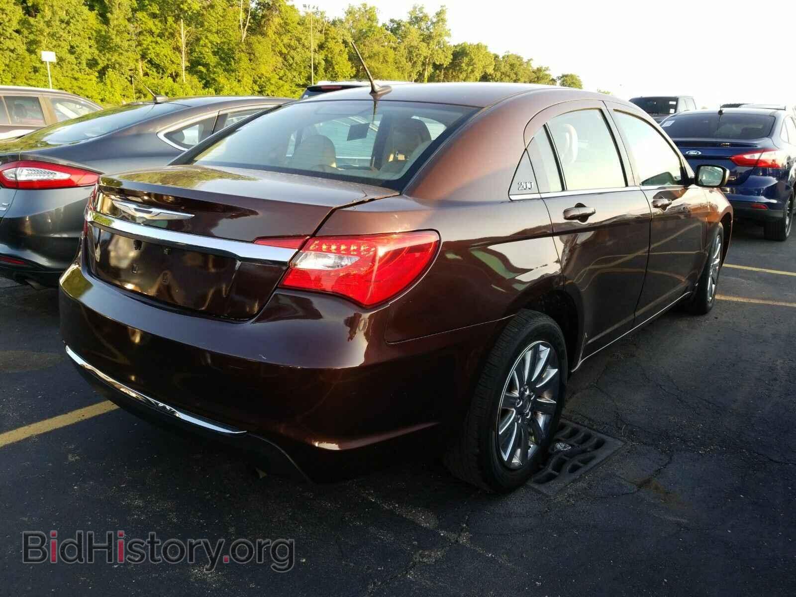 2013 Chrysler 200 - VIN: 1C3CCBBB3DN651506 - Фото 2