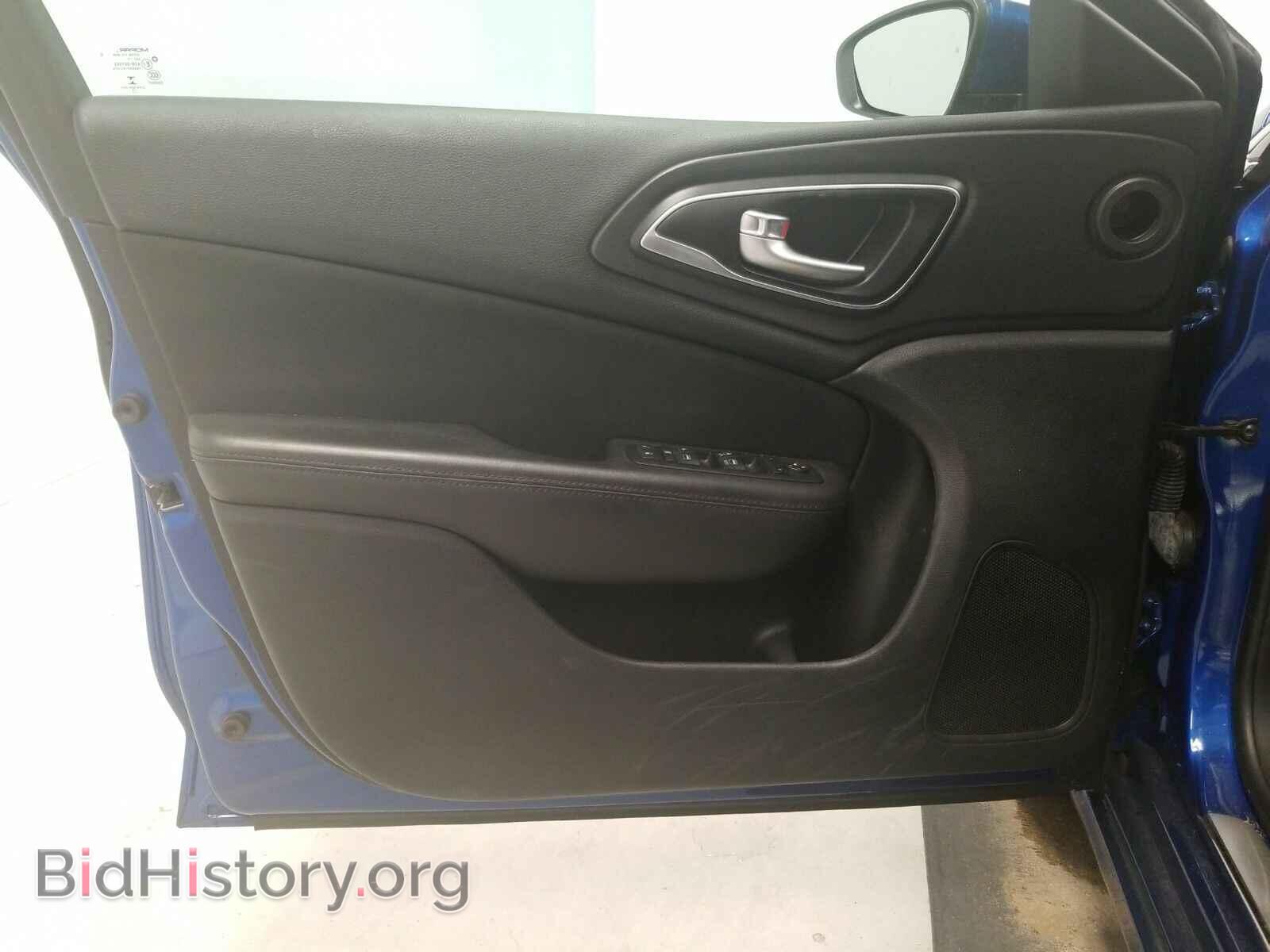 2016 Chrysler 200 - VIN: 1C3CCCAB8GN128798 - Фото 9