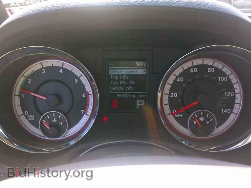 2011 Dodge Durango - VIN: 1D4SE4GT7BC695213 - Photo 5