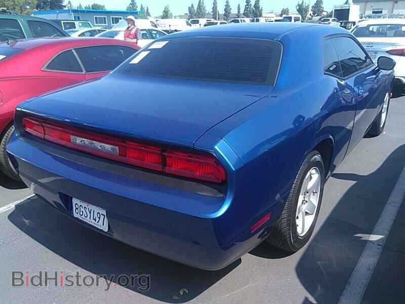 2009 Dodge Challenger - VIN: 2B3LJ44V99H591138 - Фото 2