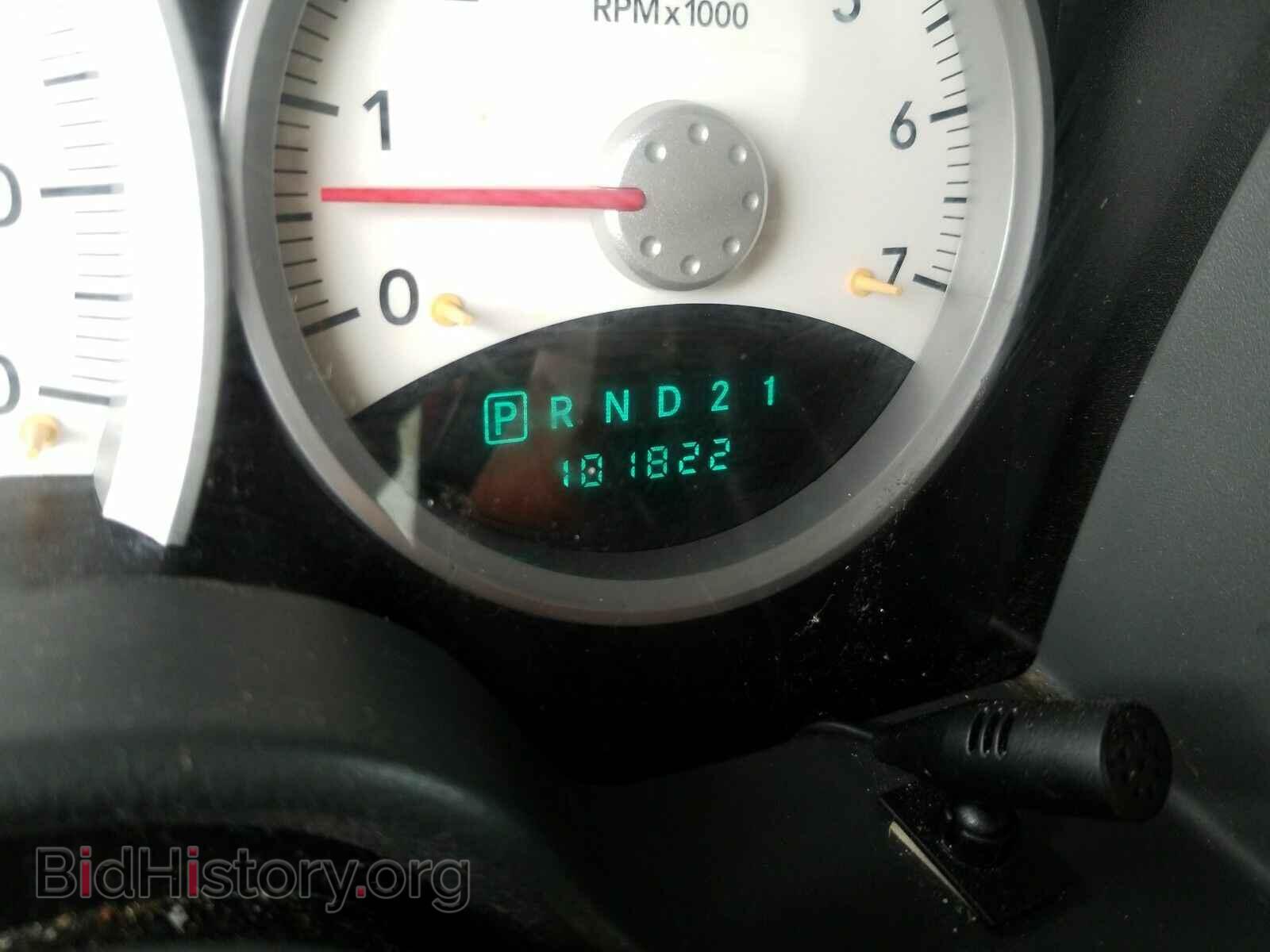 2008 Dodge Durango - VIN: 1D8HB48NX8F109984 - Фото 5
