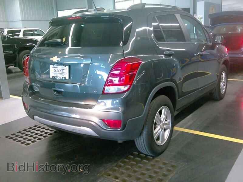 2017 Chevrolet Trax - VIN: 3GNCJPSB3HL184261 - Фото 2