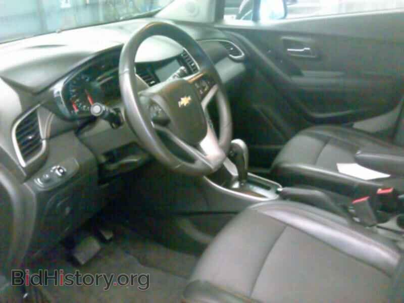 2017 Chevrolet Trax - VIN: 3GNCJPSB3HL184261 - Фото 3
