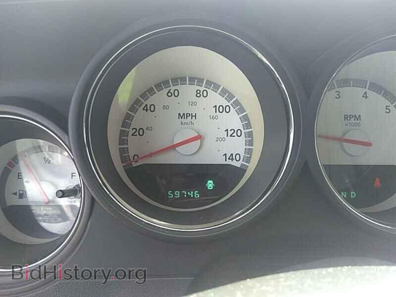 2010 Dodge Challenger - VIN: 2B3CJ4DV0AH159803 - Photo 5