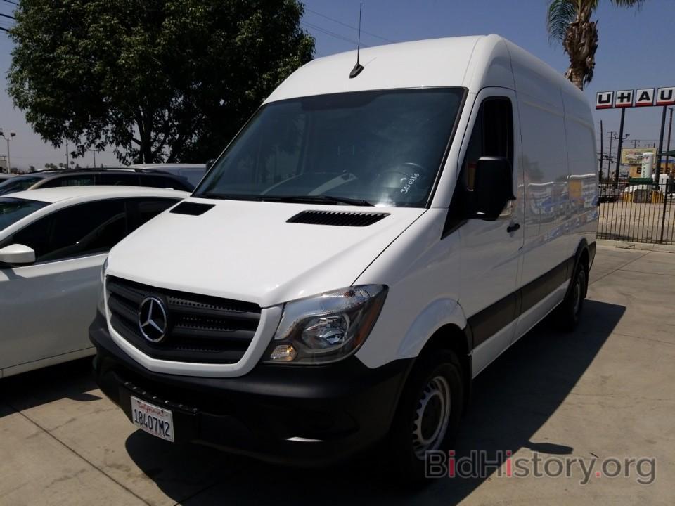 Photo WD3PE7CD3JP611036 - Mercedes-Benz Sprinter Cargo Van 2018