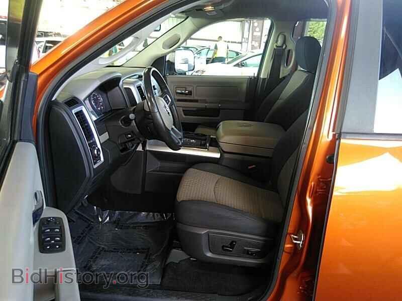 2010 Dodge Ram 1500 - VIN: 1D7RB1CT9AS166364 - Фото 3