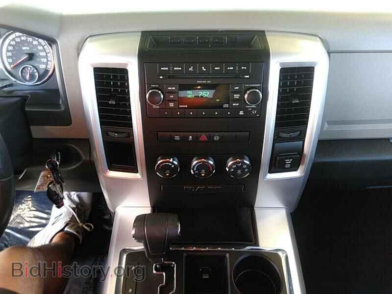 2010 Dodge Ram 1500 - VIN: 1D7RB1CT9AS166364 - Фото 4