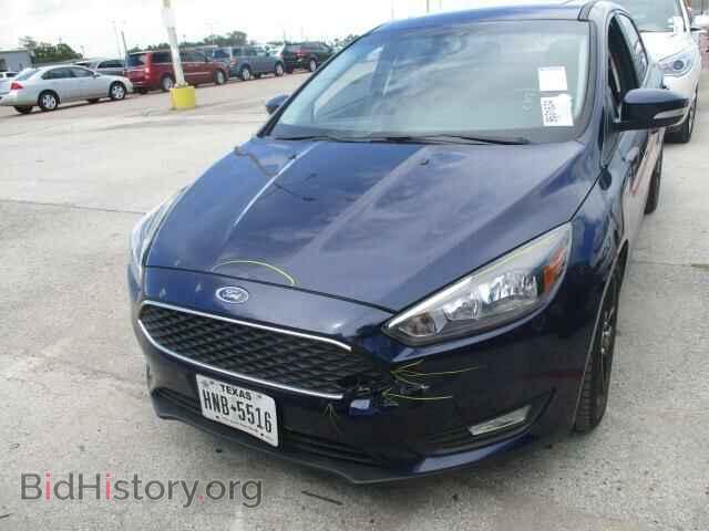 2016 Ford Focus - VIN: 1FADP3F22GL237904 - Photo 8