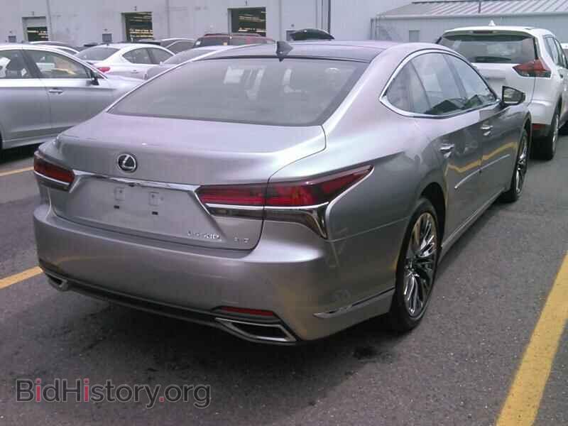 2018 Lexus LS - VIN: JTHC5LFF0J5000871 - Photo 2