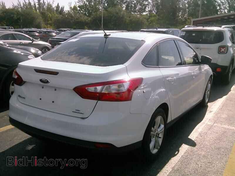 2013 Ford Focus - VIN: 1FADP3F28DL282681 - Фото 2