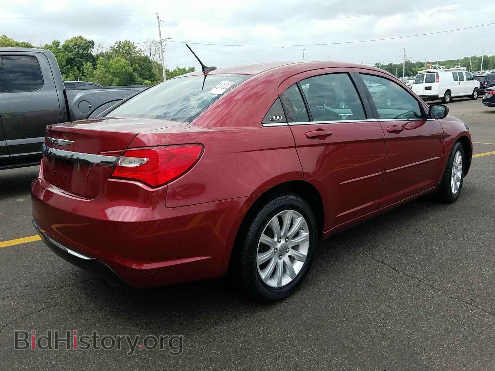 2013 Chrysler 200 - VIN: 1C3CCBBB8DN760947 - Фото 2