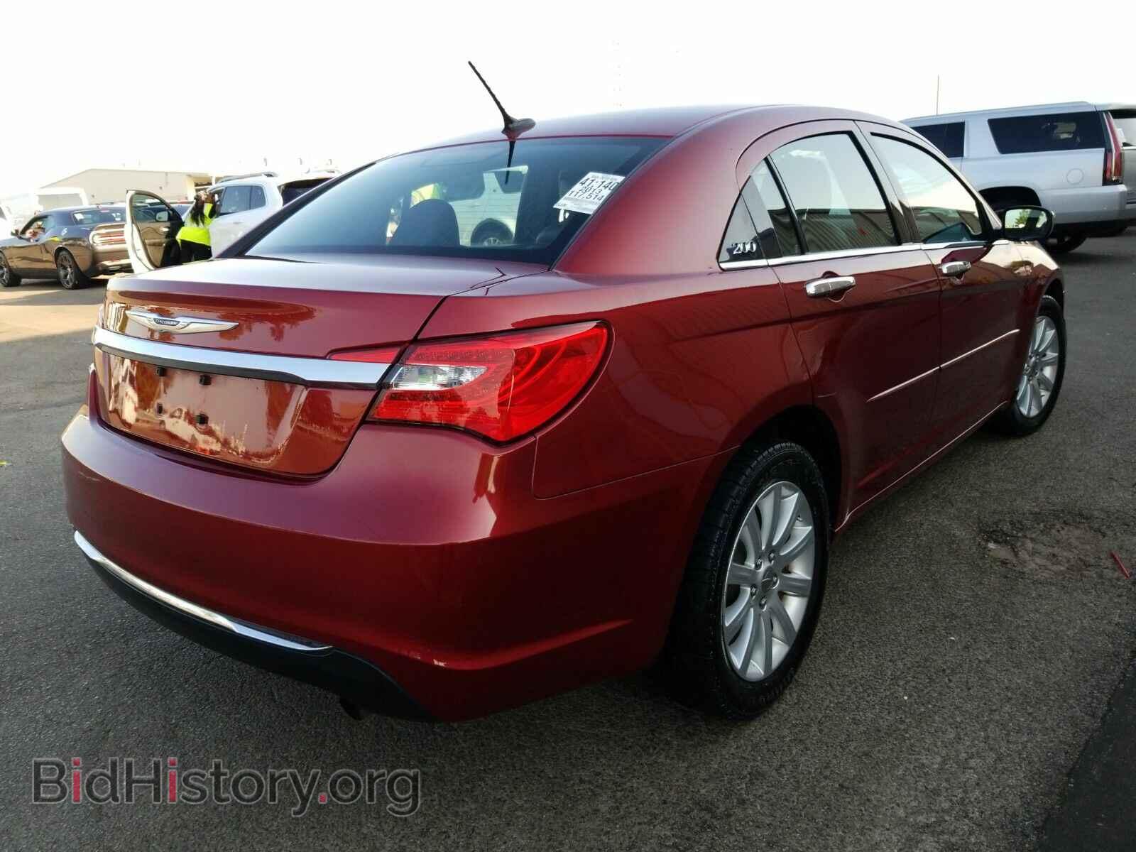2013 Chrysler 200 - VIN: 1C3CCBCB0DN624083 - Фото 2