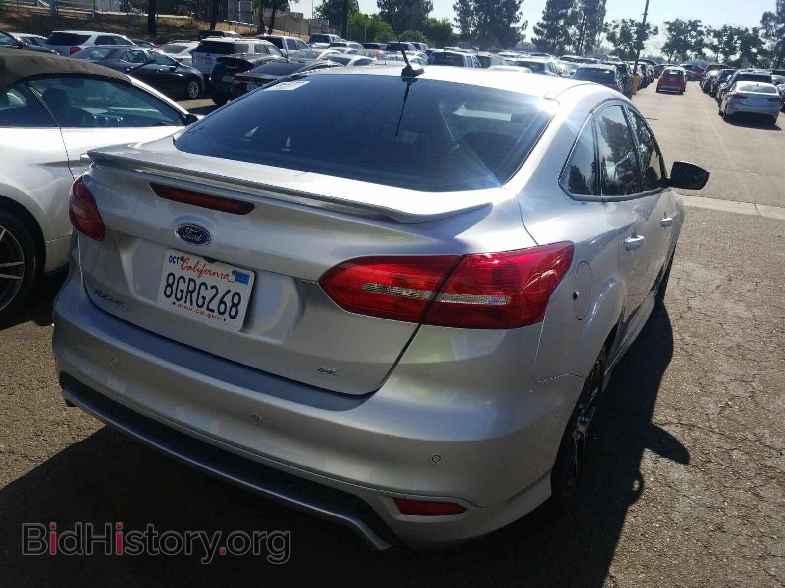 2016 Ford Focus - VIN: 1FADP3F29GL254151 - Фото 2
