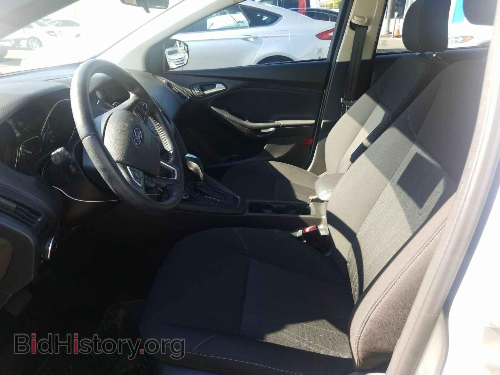 2016 Ford Focus - VIN: 1FADP3F29GL254151 - Фото 3