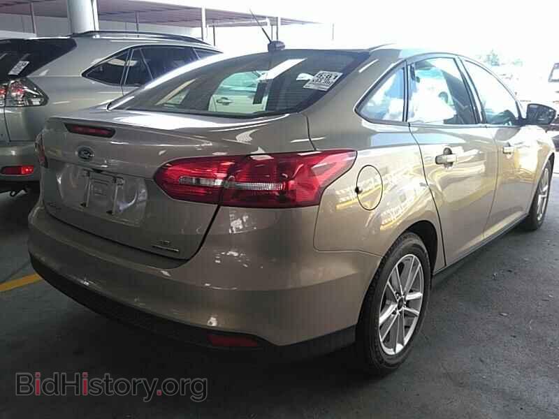 2016 Ford Focus - VIN: 1FADP3F26GL373646 - Photo 2
