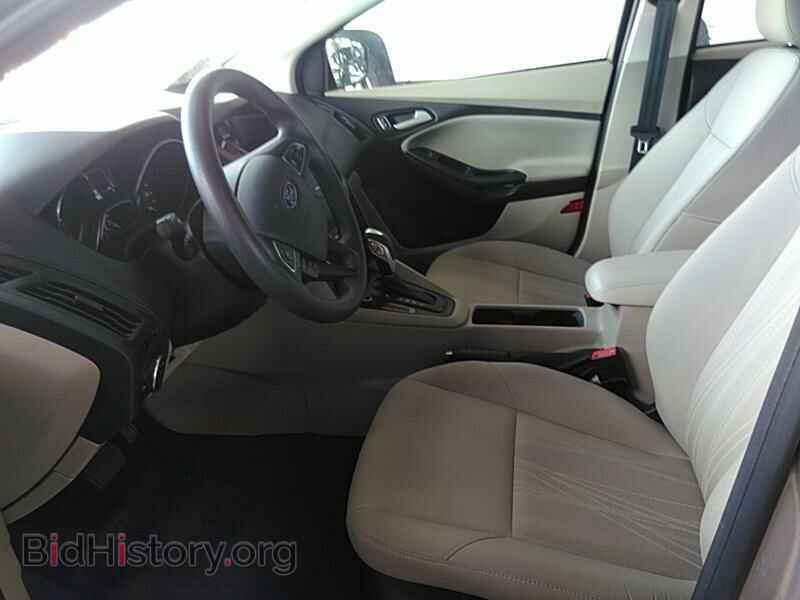 2016 Ford Focus - VIN: 1FADP3F26GL373646 - Photo 3