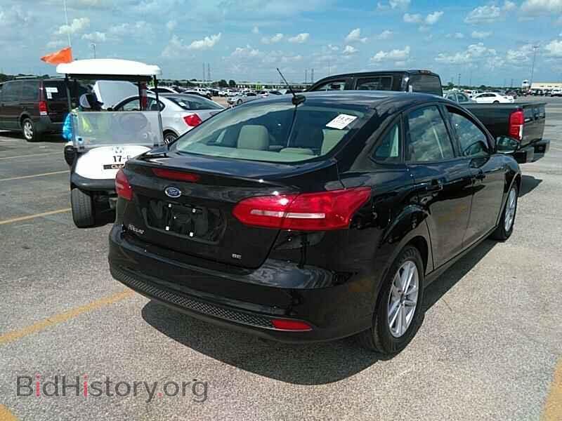 2017 Ford Focus - VIN: 1FADP3F23HL232857 - Фото 2