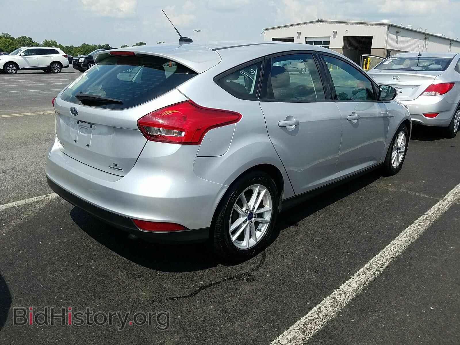 2016 Ford Focus - VIN: 1FADP3K29GL345247 - Photo 2