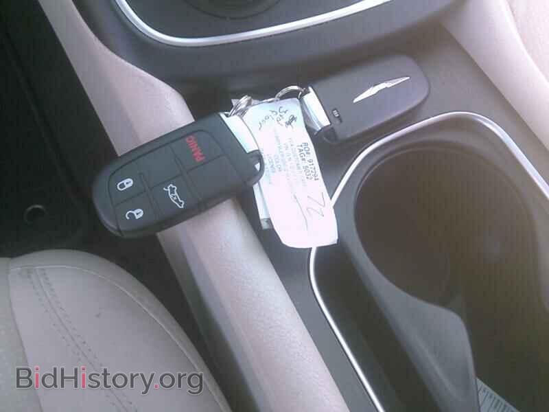 2016 Chrysler 200 - VIN: 1C3CCCAB2GN123032 - Фото 8