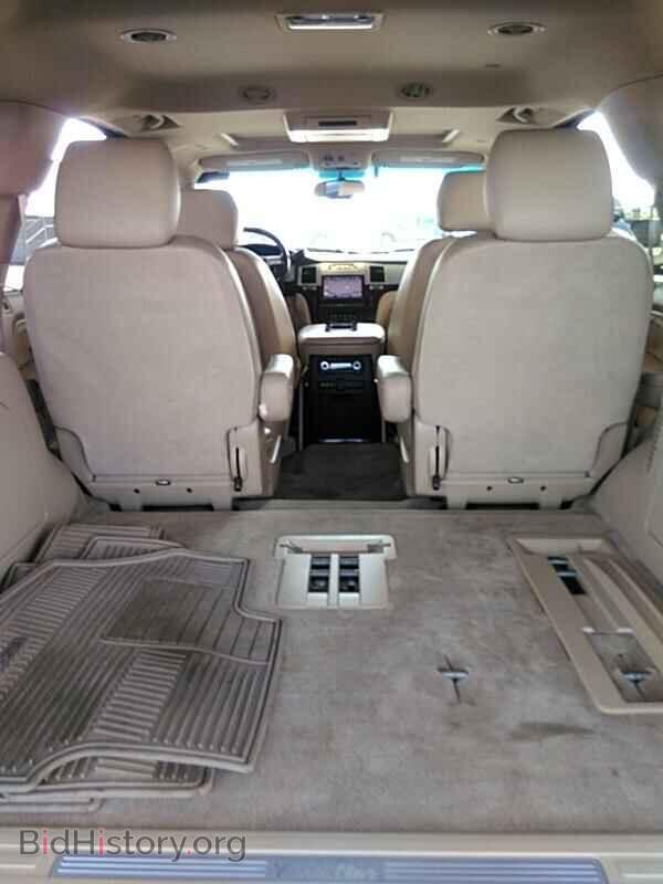 2013 Cadillac Escalade - VIN: 1GYS4BEF3DR131084 - Фото 11
