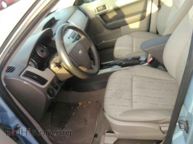 2008 Ford Focus - VIN: 1FAHP35NX8W209183 - Фото 3