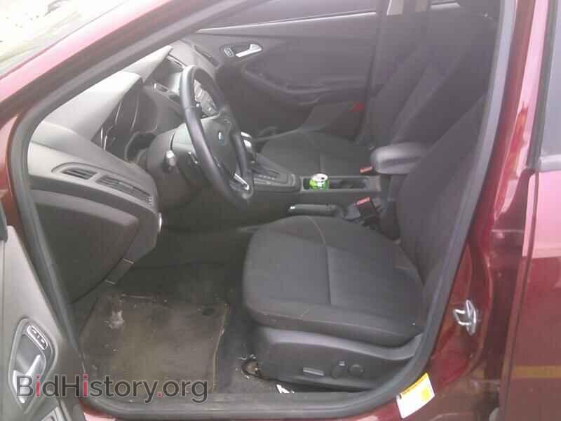 2016 Ford Focus - VIN: 1FADP3F22GL209035 - Photo 3