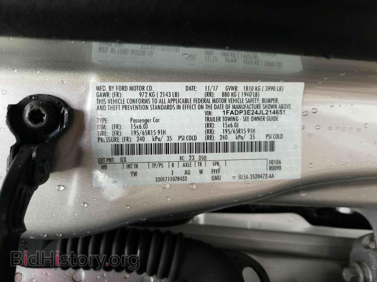 2018 Ford Focus - VIN: 1FADP3E24JL214651 - Фото 6