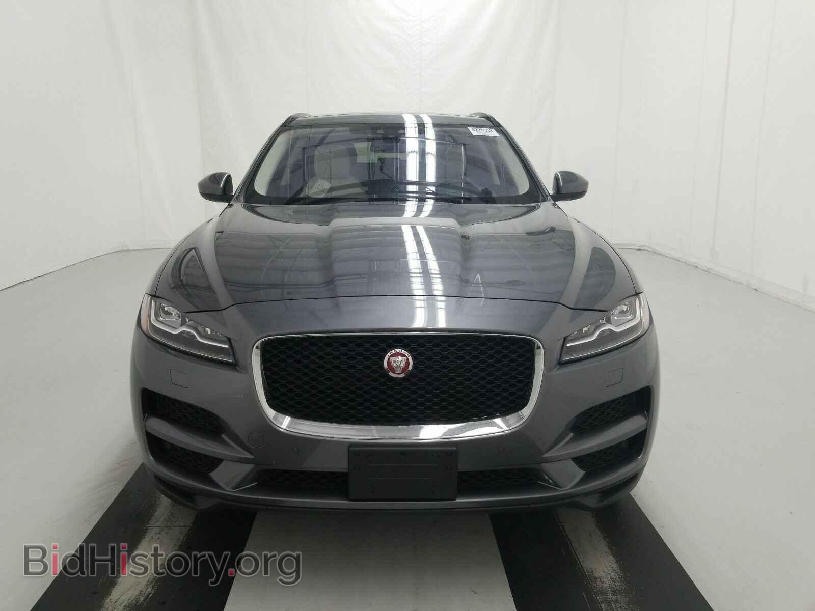 2017 Jaguar F-PACE - VIN: SADCK2BVXHA069123 - Фото 2
