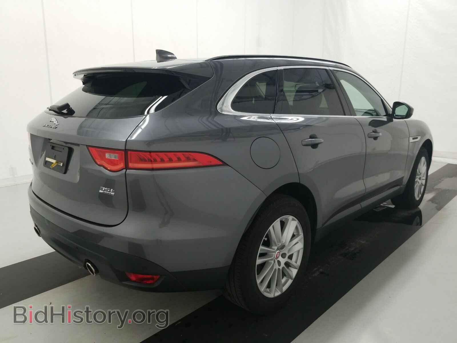 2017 Jaguar F-PACE - VIN: SADCK2BVXHA069123 - Фото 4