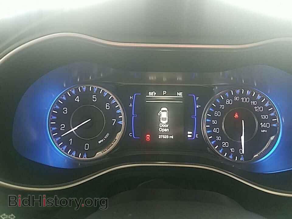 2016 Chrysler 200 - VIN: 1C3CCCAB2GN157262 - Photo 5
