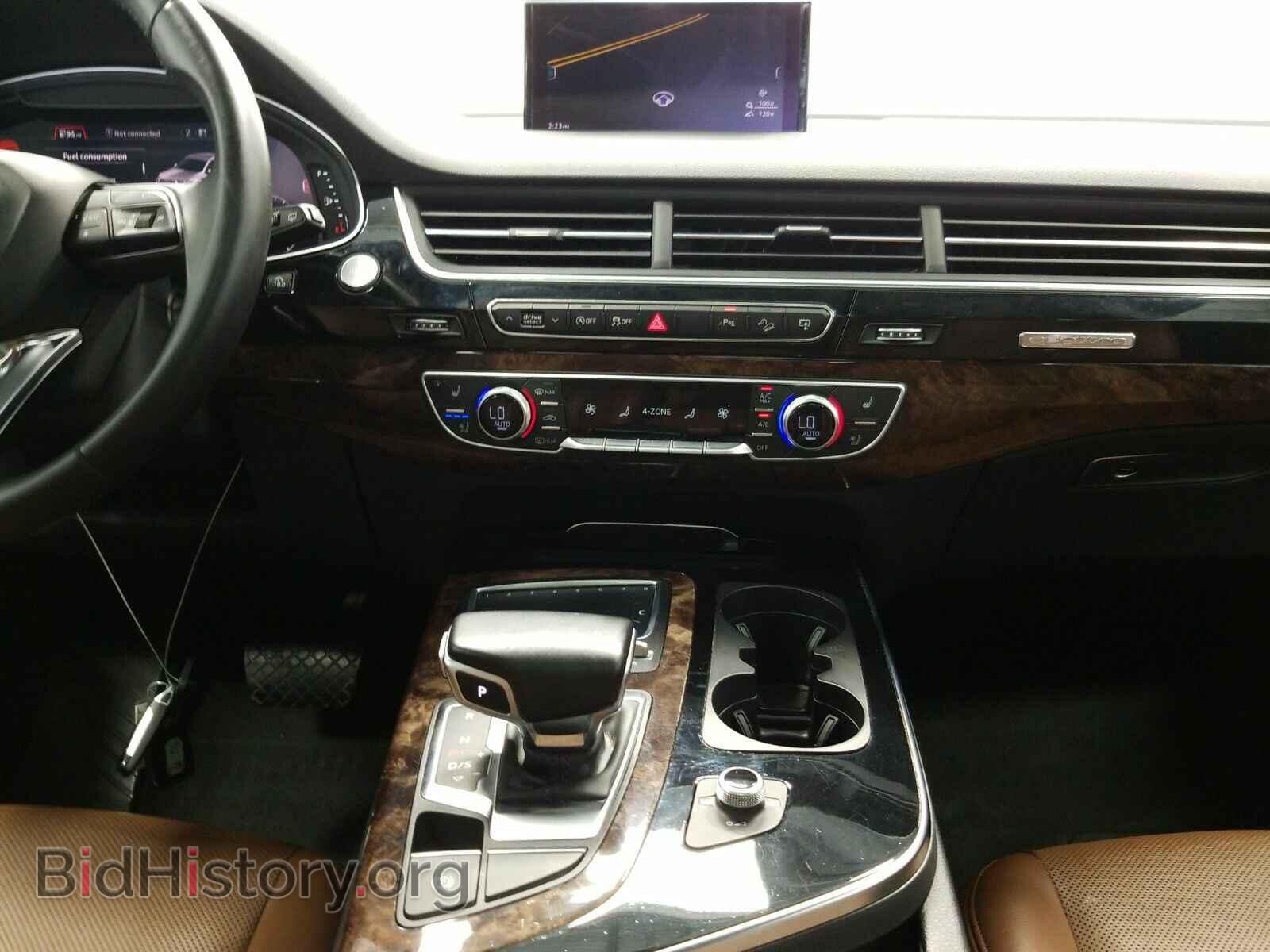 2017 Audi Q7 - VIN: WA1LAAF77HD016540 - Фото 11