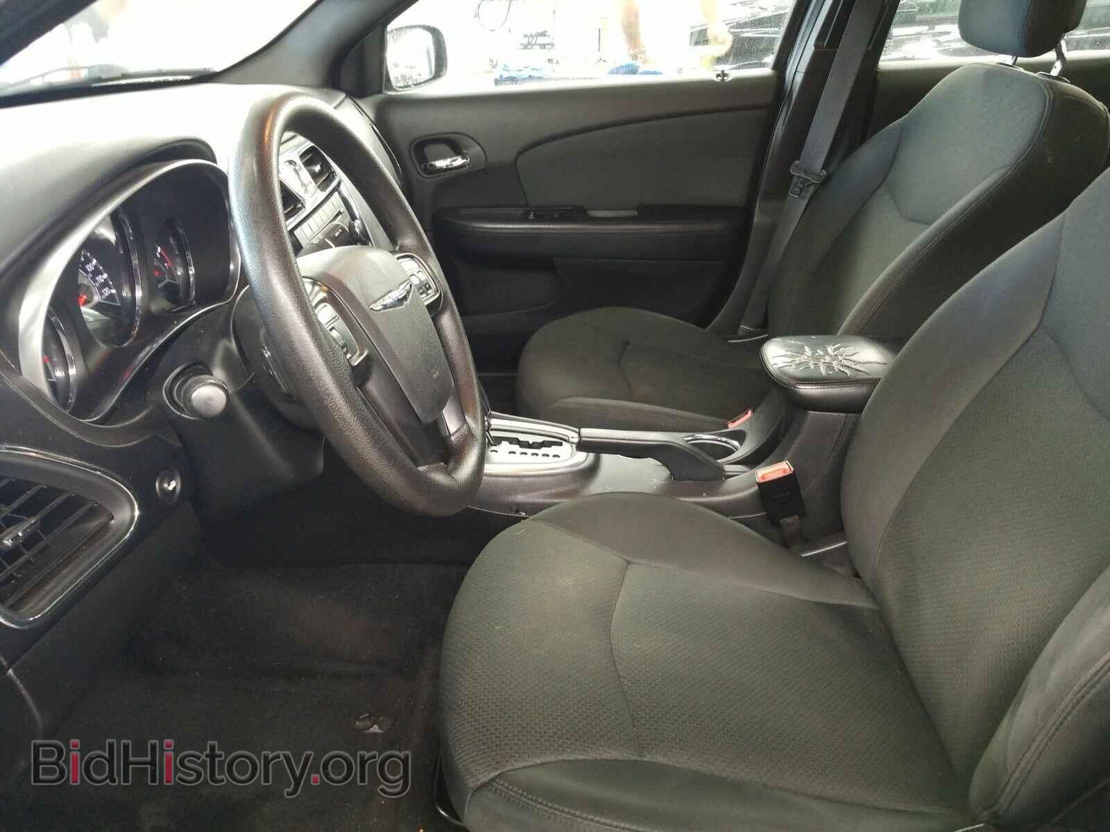 2012 Chrysler 200 - VIN: 1C3CCBAB4CN105829 - Фото 3