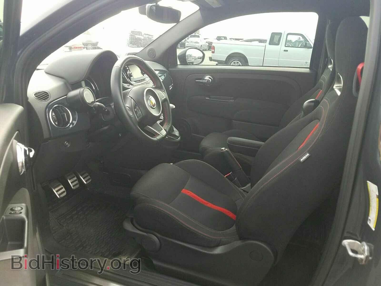 2017 FIAT 500 Abarth - VIN: 3C3CFFFH6HT542654 - Фото 3