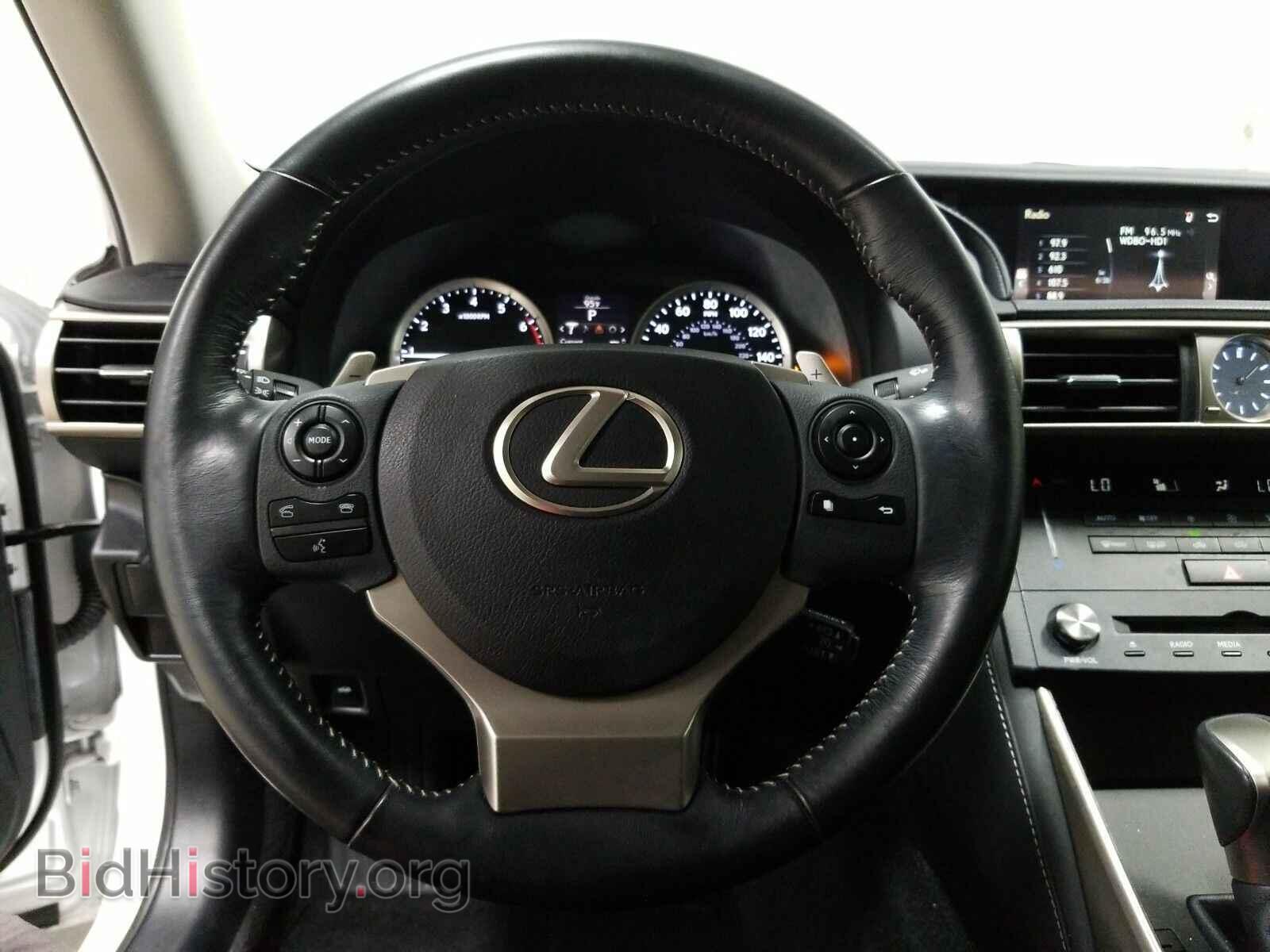 2016 Lexus IS 200t - VIN: JTHBA1D25G5018383 - Фото 10