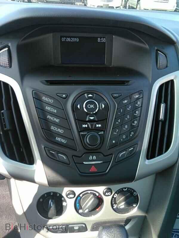 2013 Ford Focus - VIN: 1FADP3F21DL269058 - Фото 4