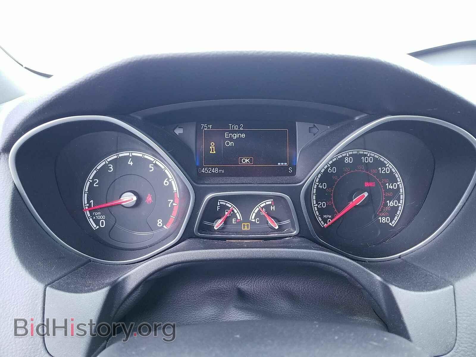 2016 Ford Focus - VIN: 1FADP3L96GL273385 - Photo 5