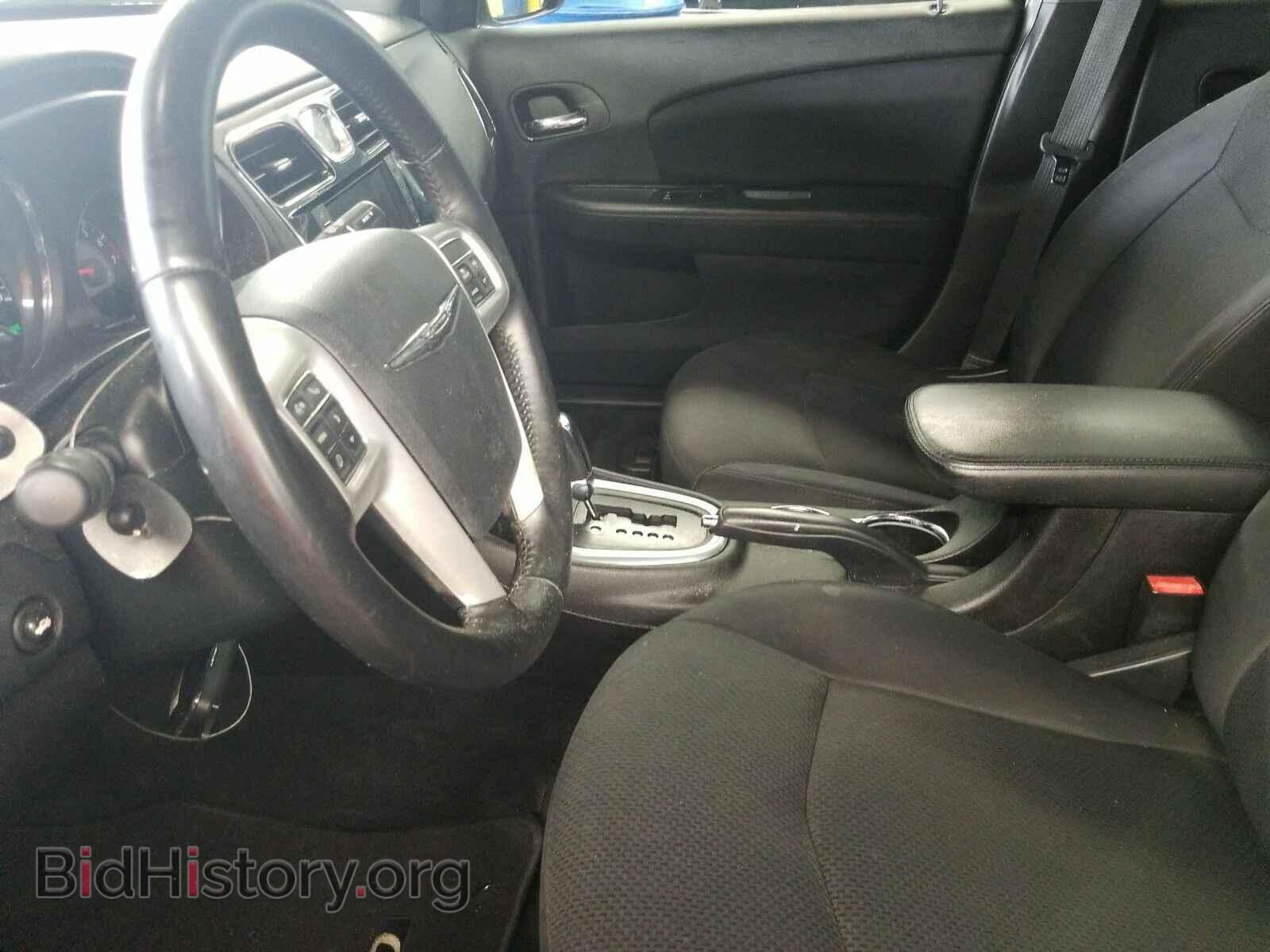 2014 Chrysler 200 - VIN: 1C3CCBBB2EN107399 - Фото 3