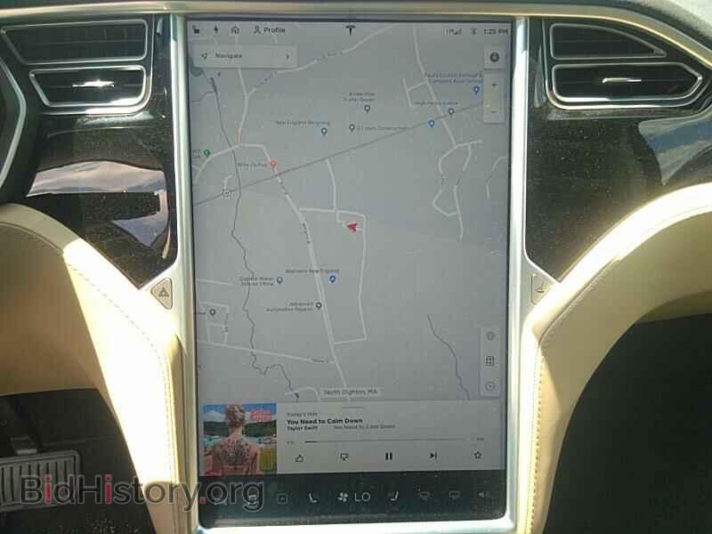 2016 Tesla Model X - VIN: 5YJXCBE2XGF007156 - Photo 4