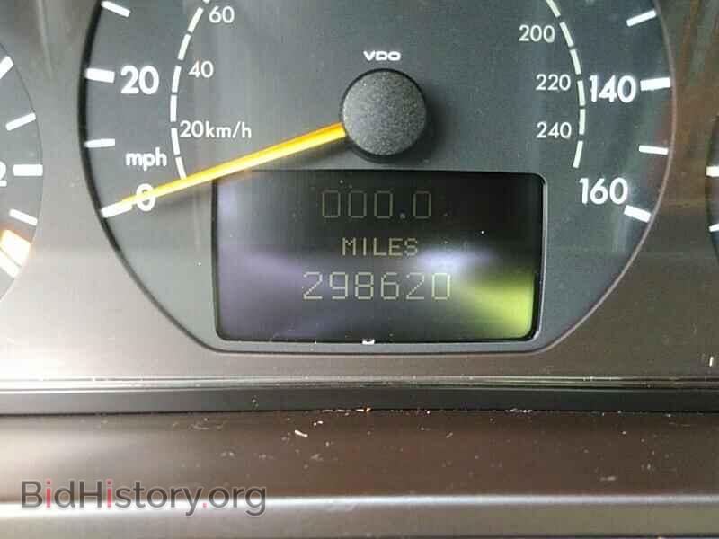 2001 Mercedes-Benz E-Class - VIN: WDBJF65J21B375335 - Фото 5