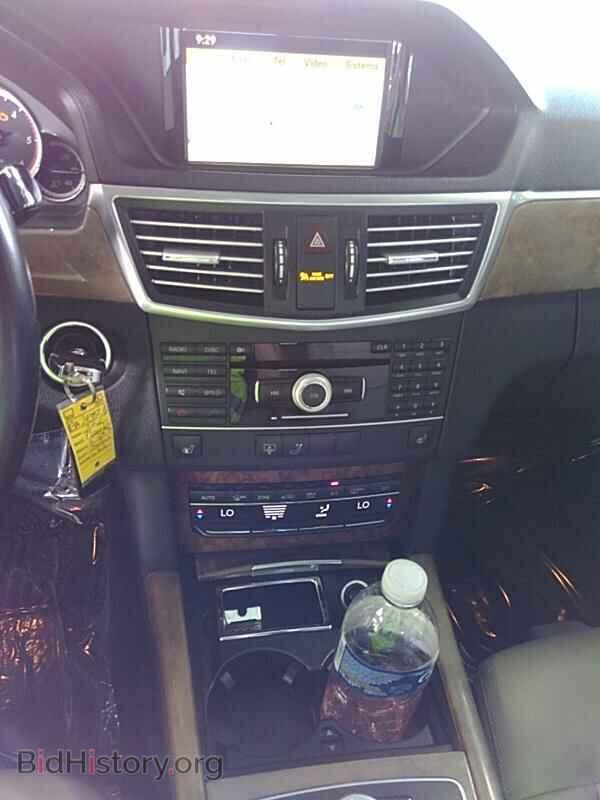 2011 Mercedes-Benz E-Class - VIN: WDDHF2EB7BA293521 - Фото 4
