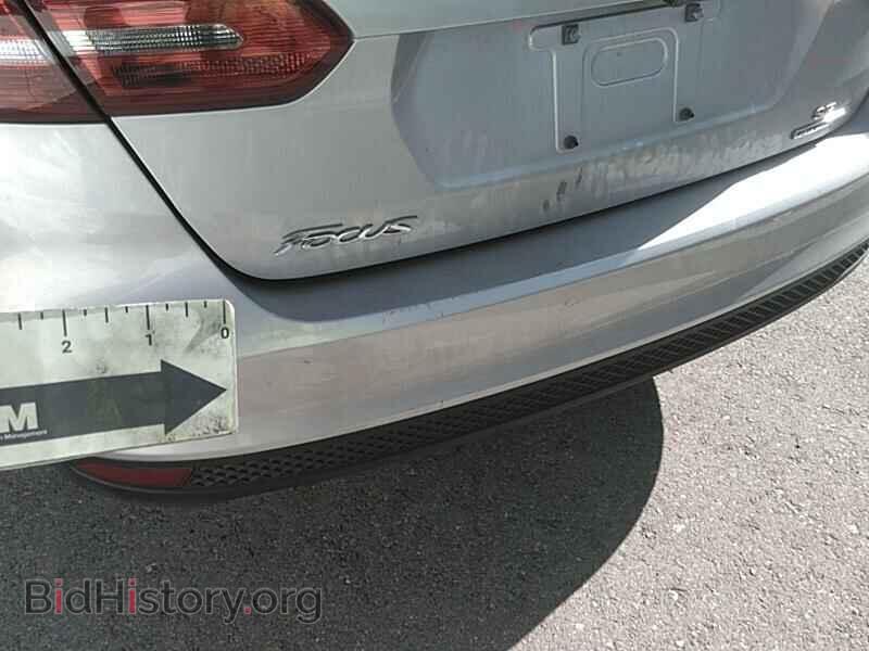 2016 Ford Focus - VIN: 1FADP3F28GL352295 - Photo 8