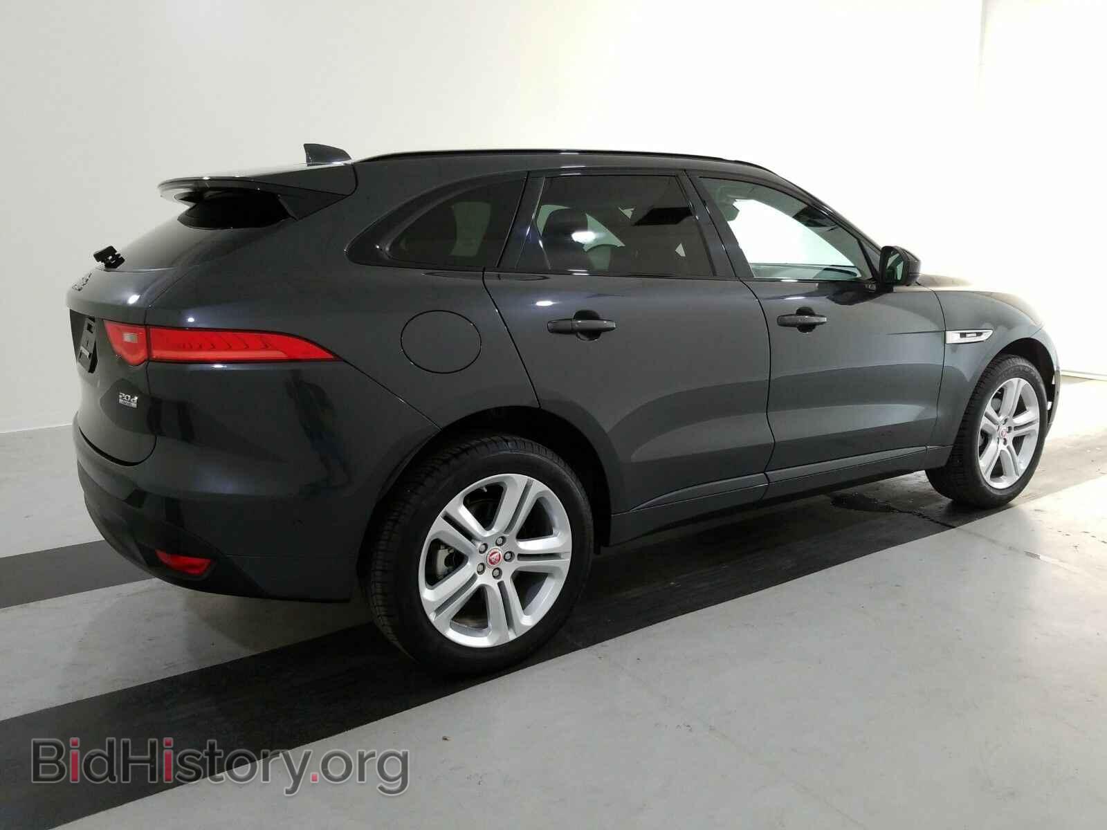 2017 Jaguar F-PACE - VIN: SADCL2BN1HA085823 - Фото 4