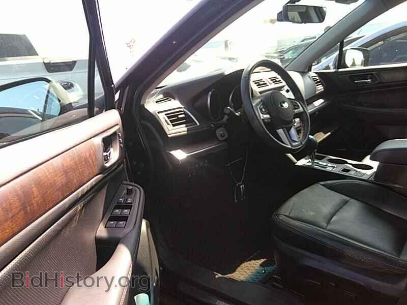 2017 Subaru Outback - VIN: 4S4BSANC6H3218056 - Фото 3