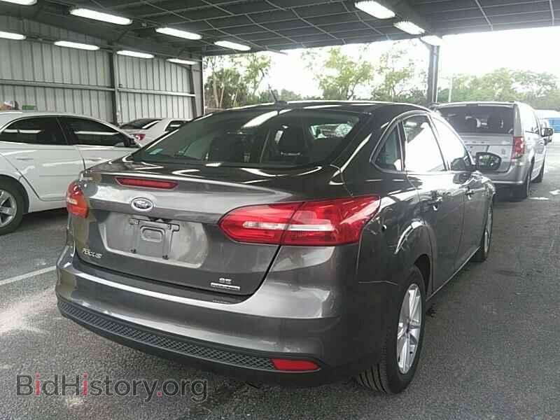2016 Ford Focus - VIN: 1FADP3F21GL376731 - Photo 2