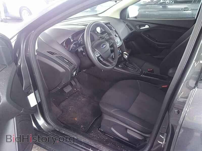 2016 Ford Focus - VIN: 1FADP3F21GL376731 - Photo 3