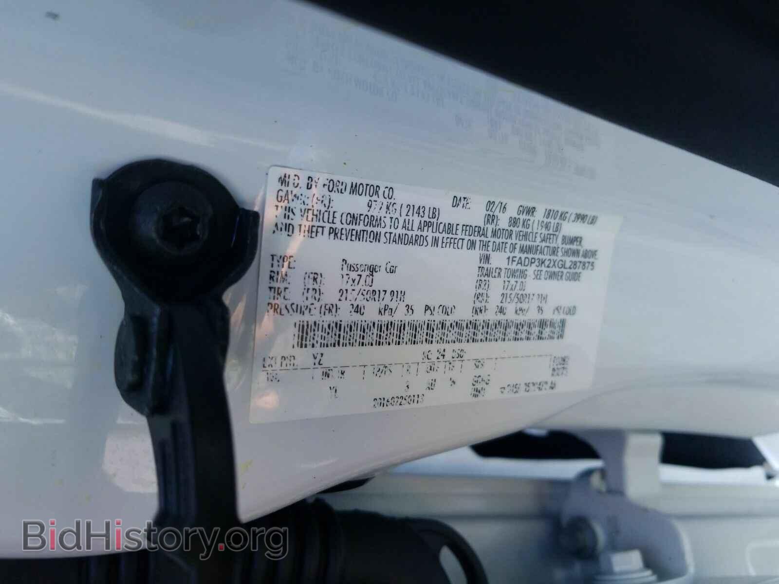 2016 Ford Focus - VIN: 1FADP3K2XGL287875 - Photo 6