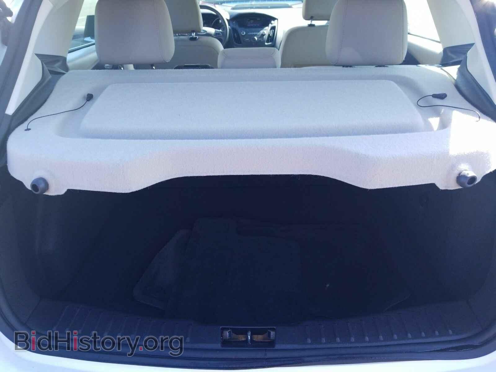 2016 Ford Focus - VIN: 1FADP3K2XGL287875 - Photo 7