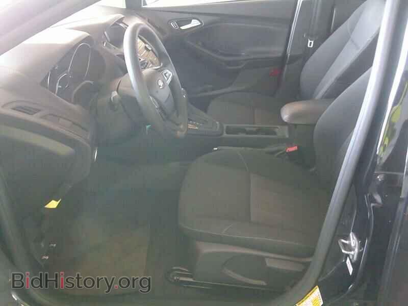 2016 Ford Focus - VIN: 1FADP3F22GL356844 - Photo 3