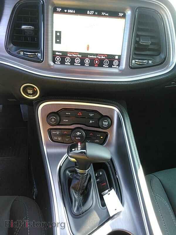 2017 Dodge Challenger - VIN: 2C3CDZBT9HH604977 - Фото 4